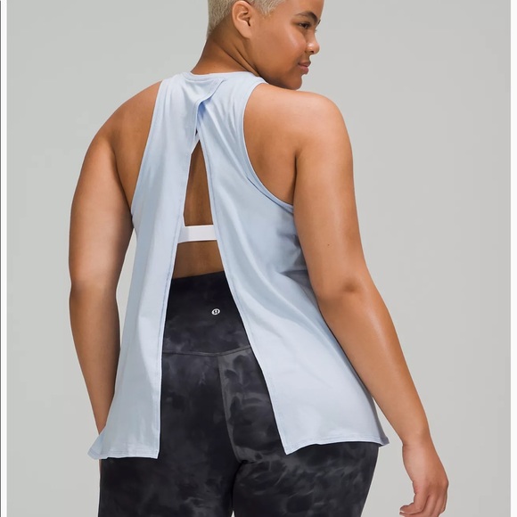 Lululemon all tied up tank - Picture 4 of 7